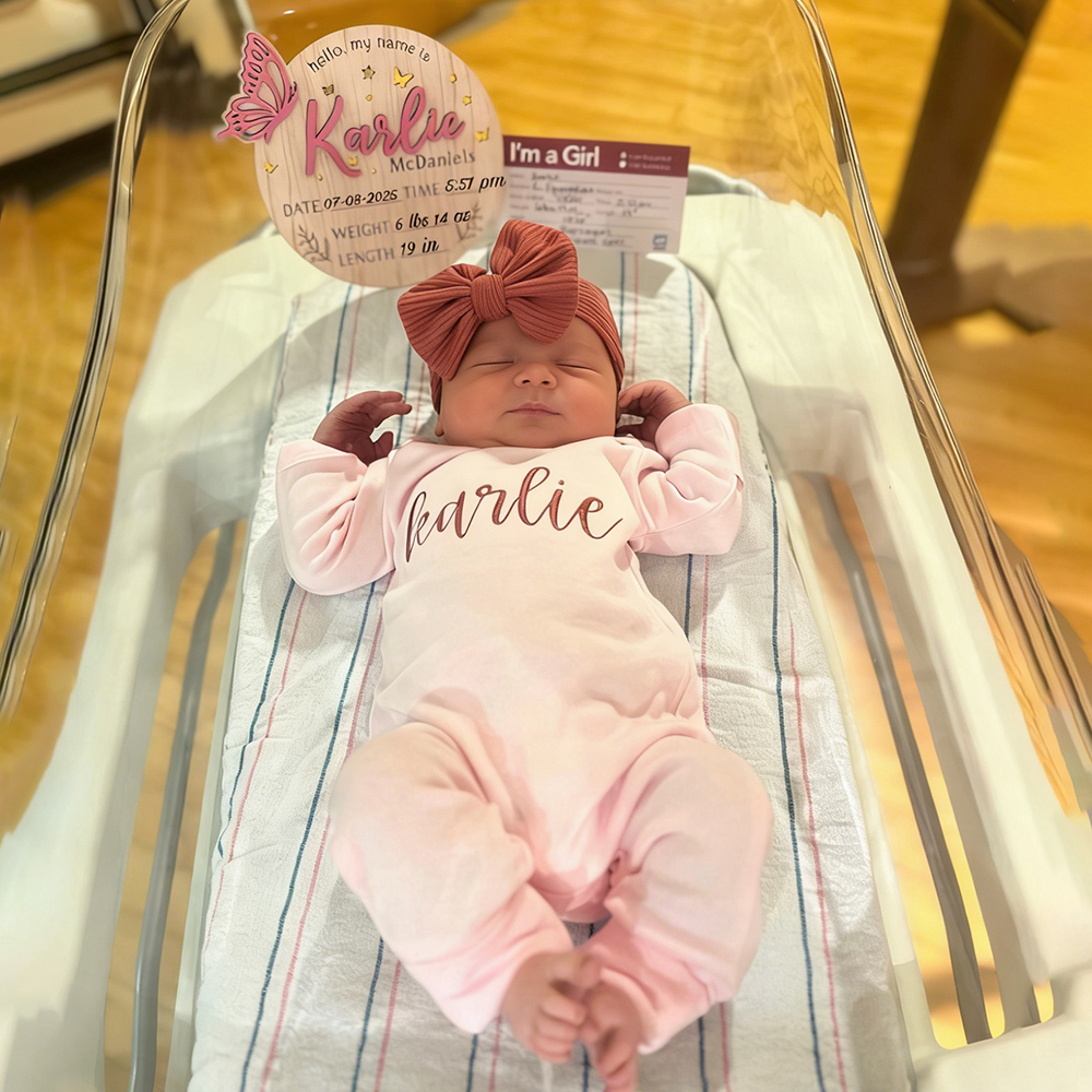 Personalized Embroidery Baby Girl Coming Home Outfit Set | CWBaby461