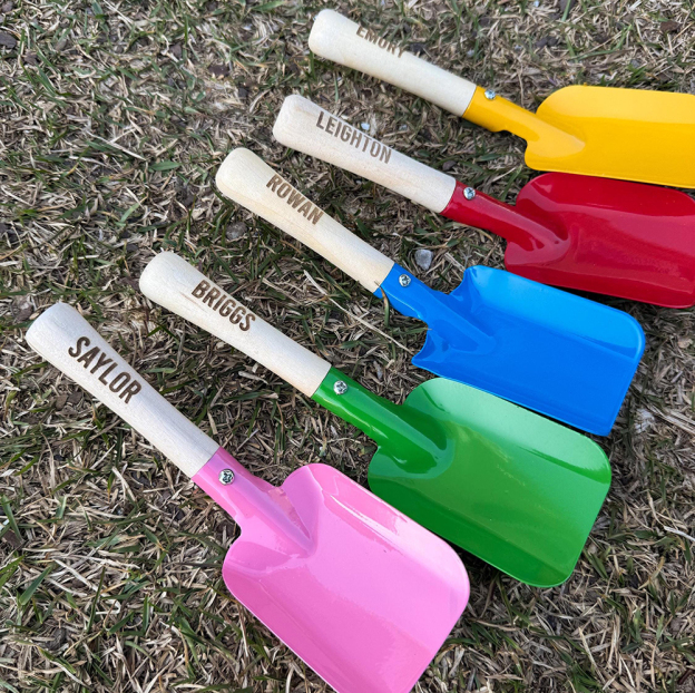 Personalized Kid Beach Wooden Handle Metal Shovel | CWBeach229