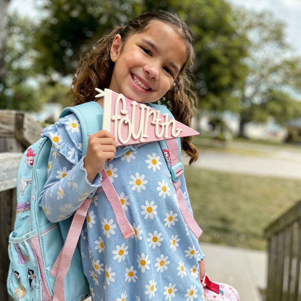 Personalized 3D Pennant Flag School Sign | CWGift71