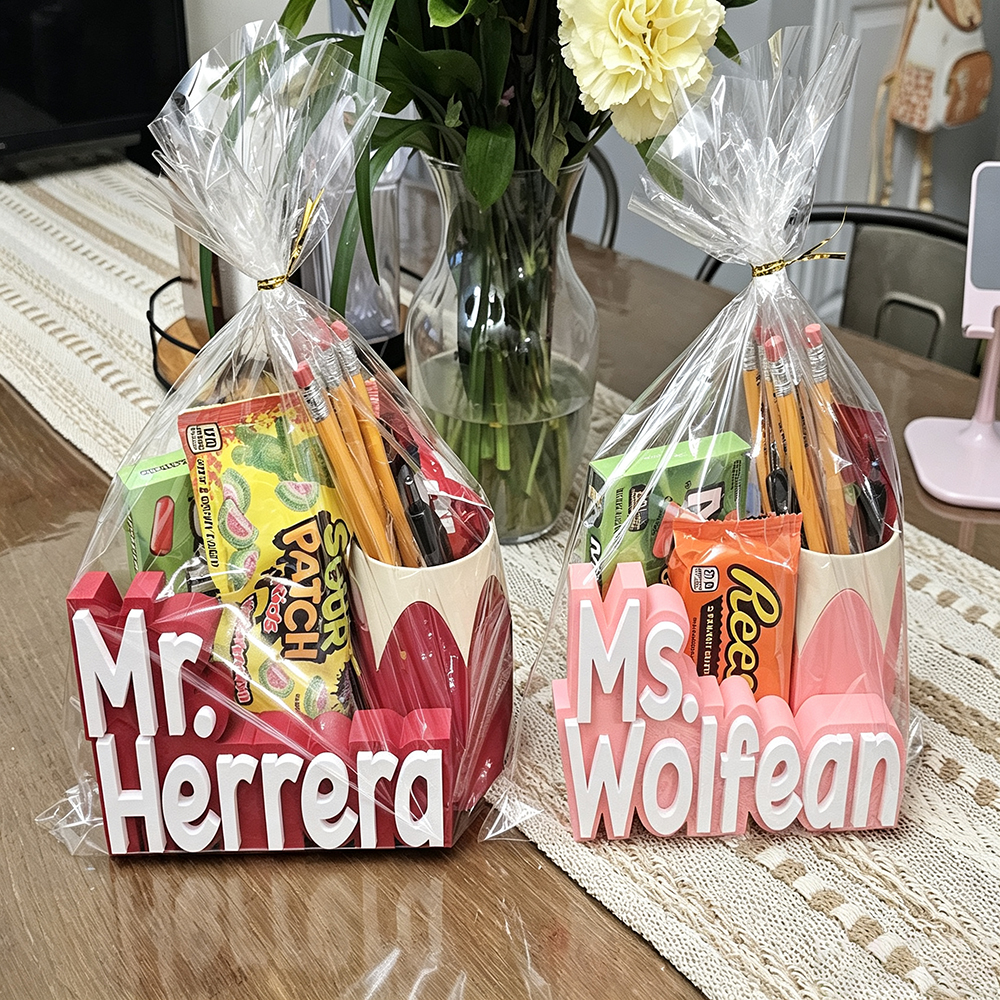 Personalized 3D Printed Teacher Pen Cup and Name Stand | CWTeach14