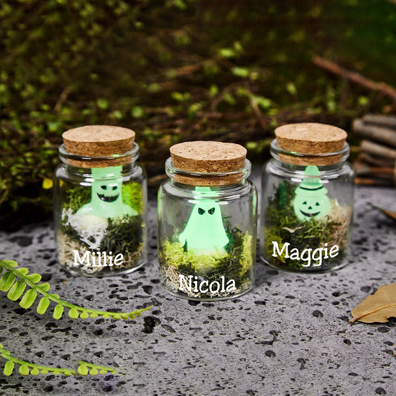 Personalized Ghost In a Bottle Halloween Party Favors | CWHalloween14