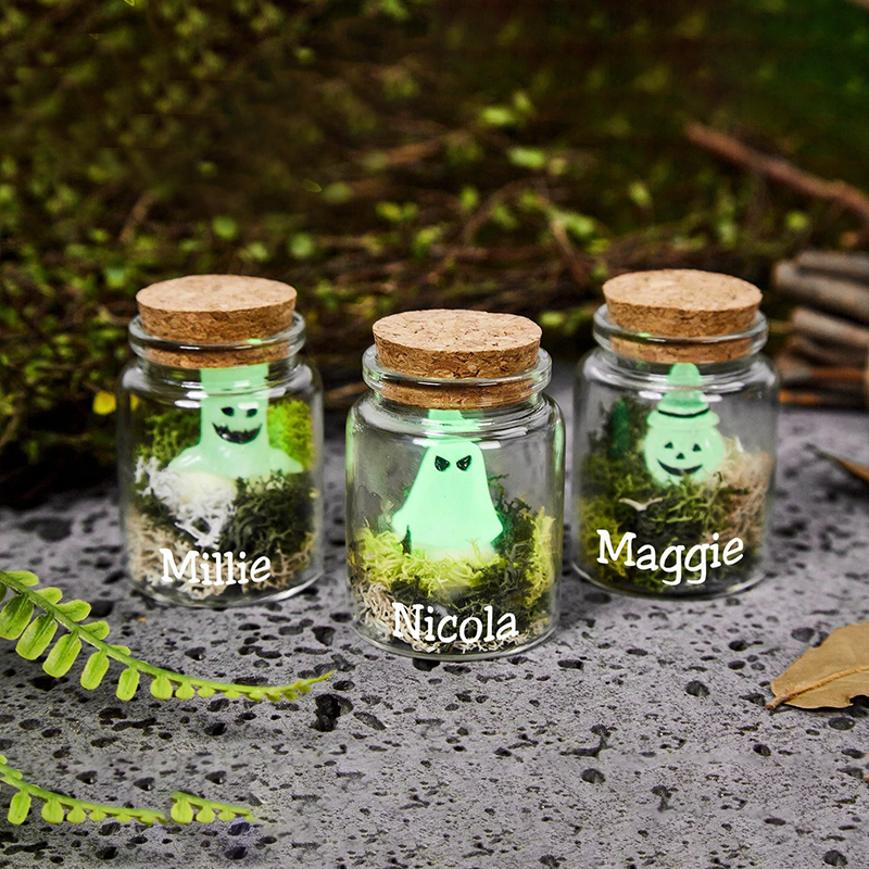 Personalized Ghost In a Bottle Halloween Party Favors | CWHalloween14