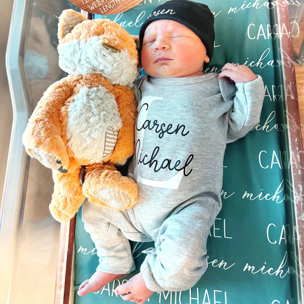 Personalized Baby Coming Home Romper With Hat Set | CWBaby133