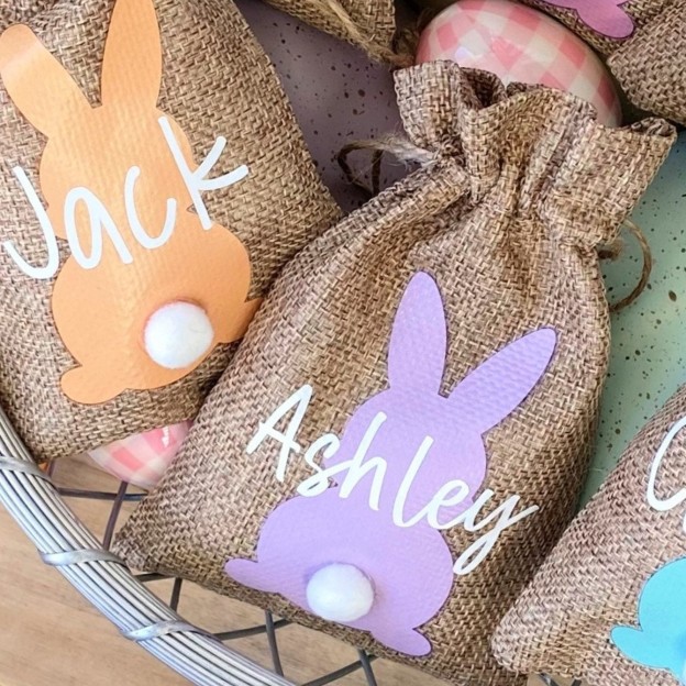 Personalized Name Color Easter Treat Bags | CWEaster22