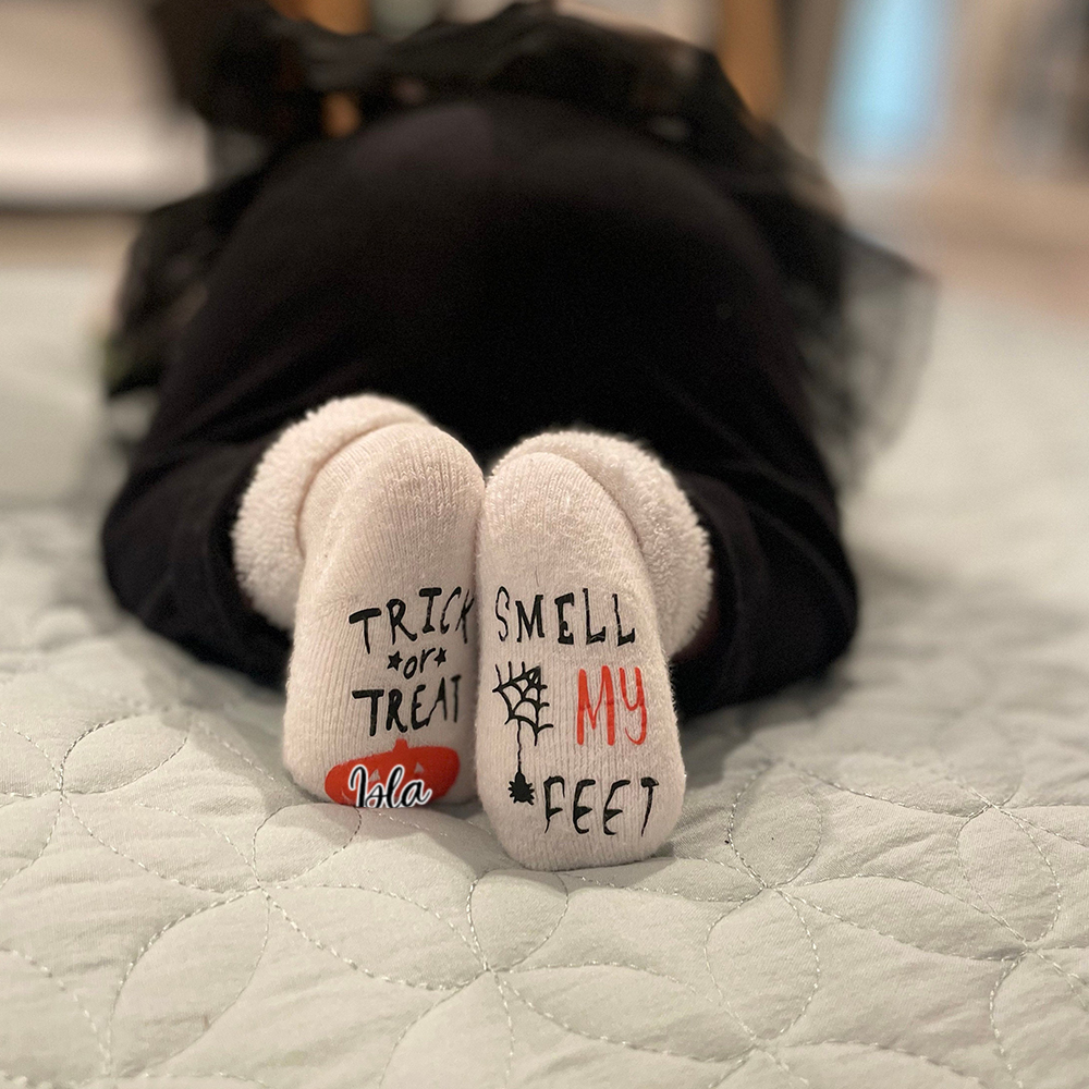 Personalised Halloween Trick or Treat Smell My Feet Socks | CWHalloween53
