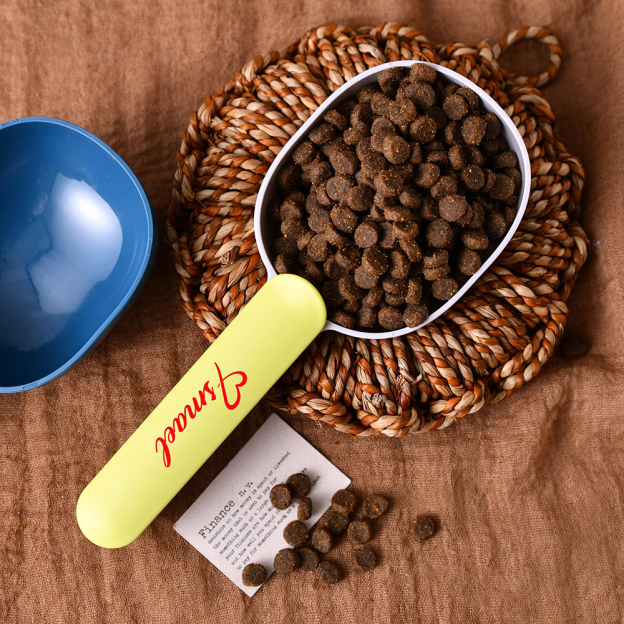 Personalized Pet Multifunction Measuring Food Scoop with Bag Clip | BKPet260