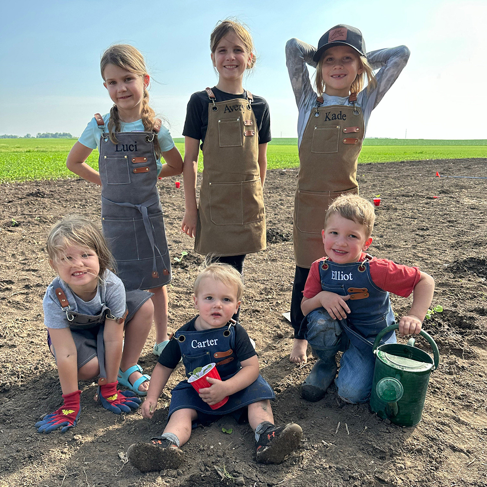 Personalized Embroidery Canvas Apron with Pockets for Unisex Adult | Apron01