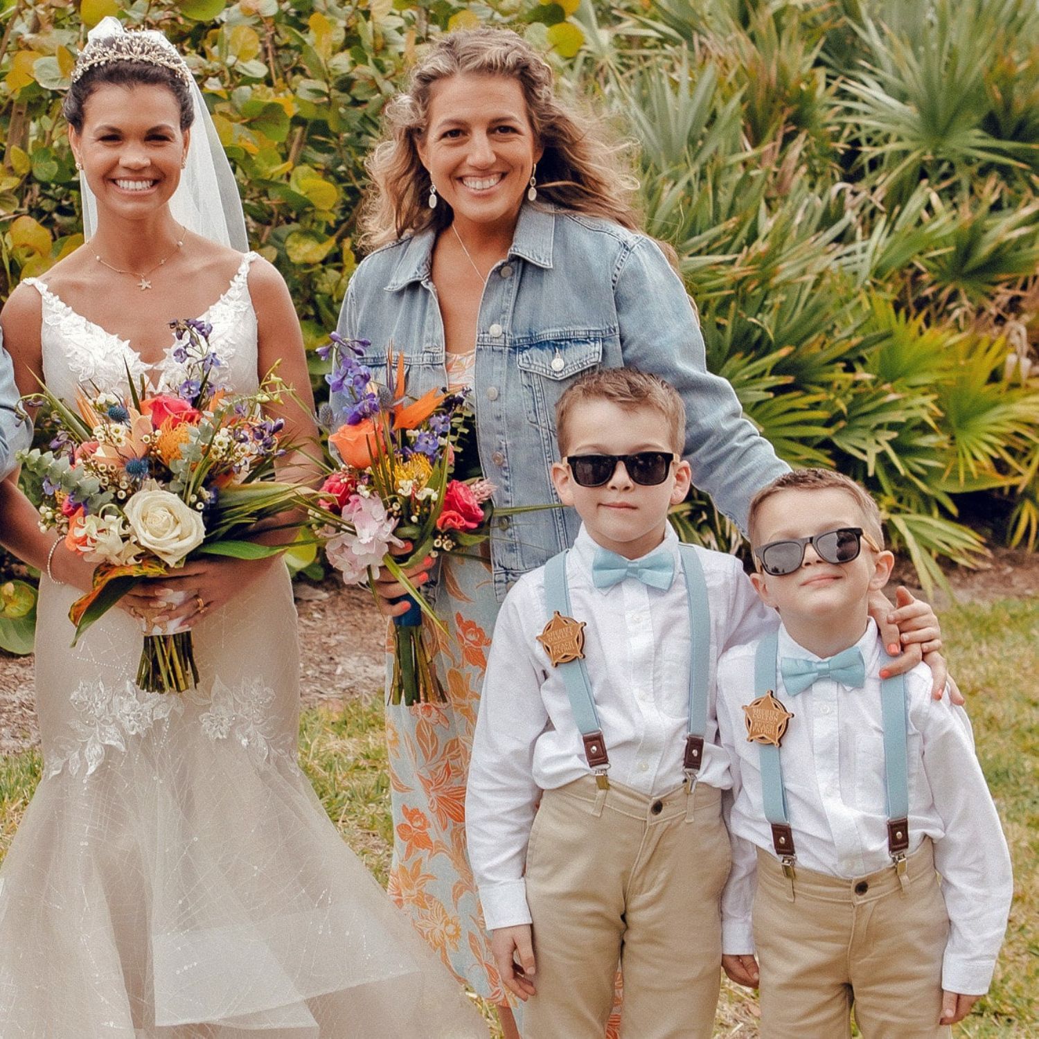 Personalized Kid Sunglasses with Wood Box | CWBeach110