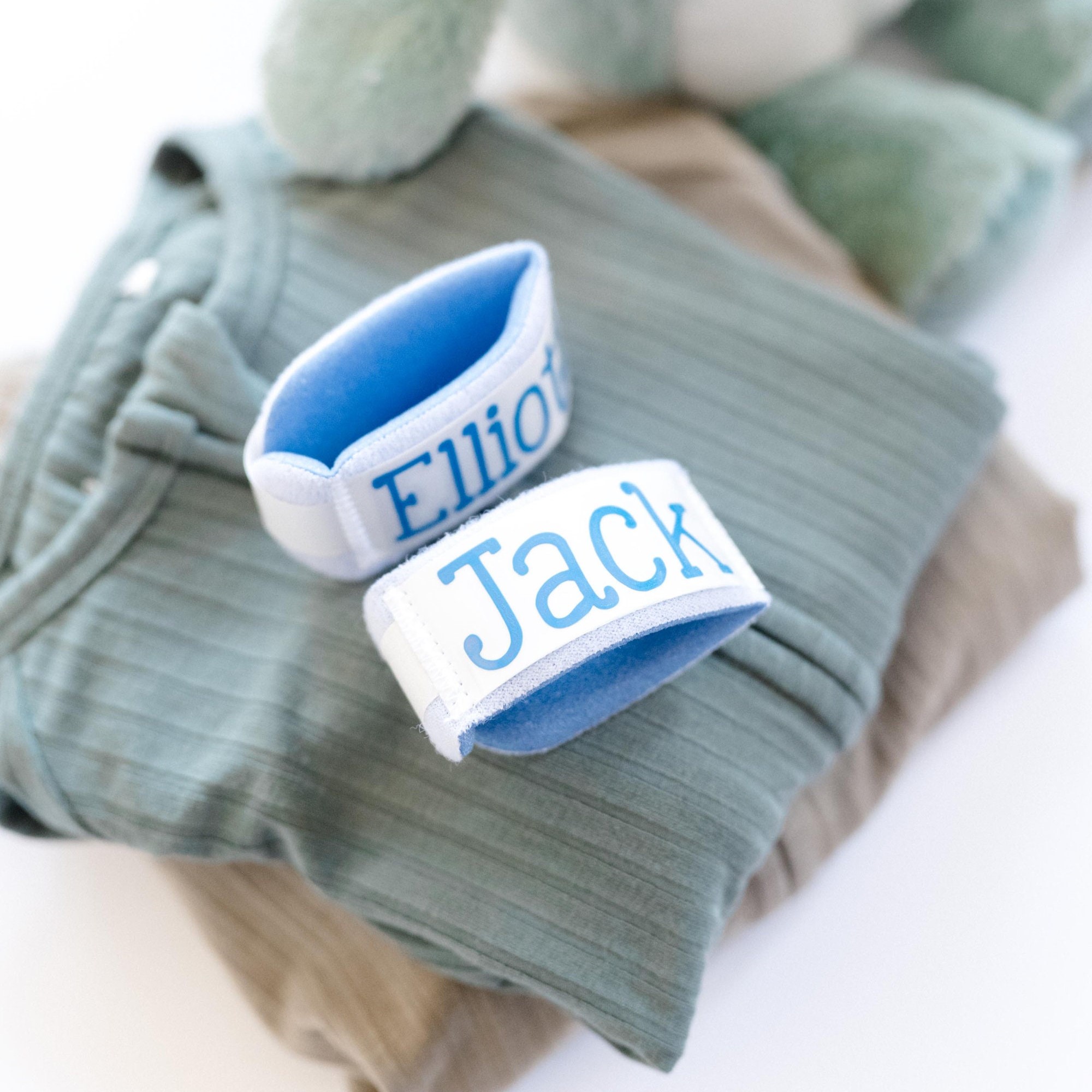 Personalized Cozy Baby ID Foam Bracelet for Twins | CWbaby36