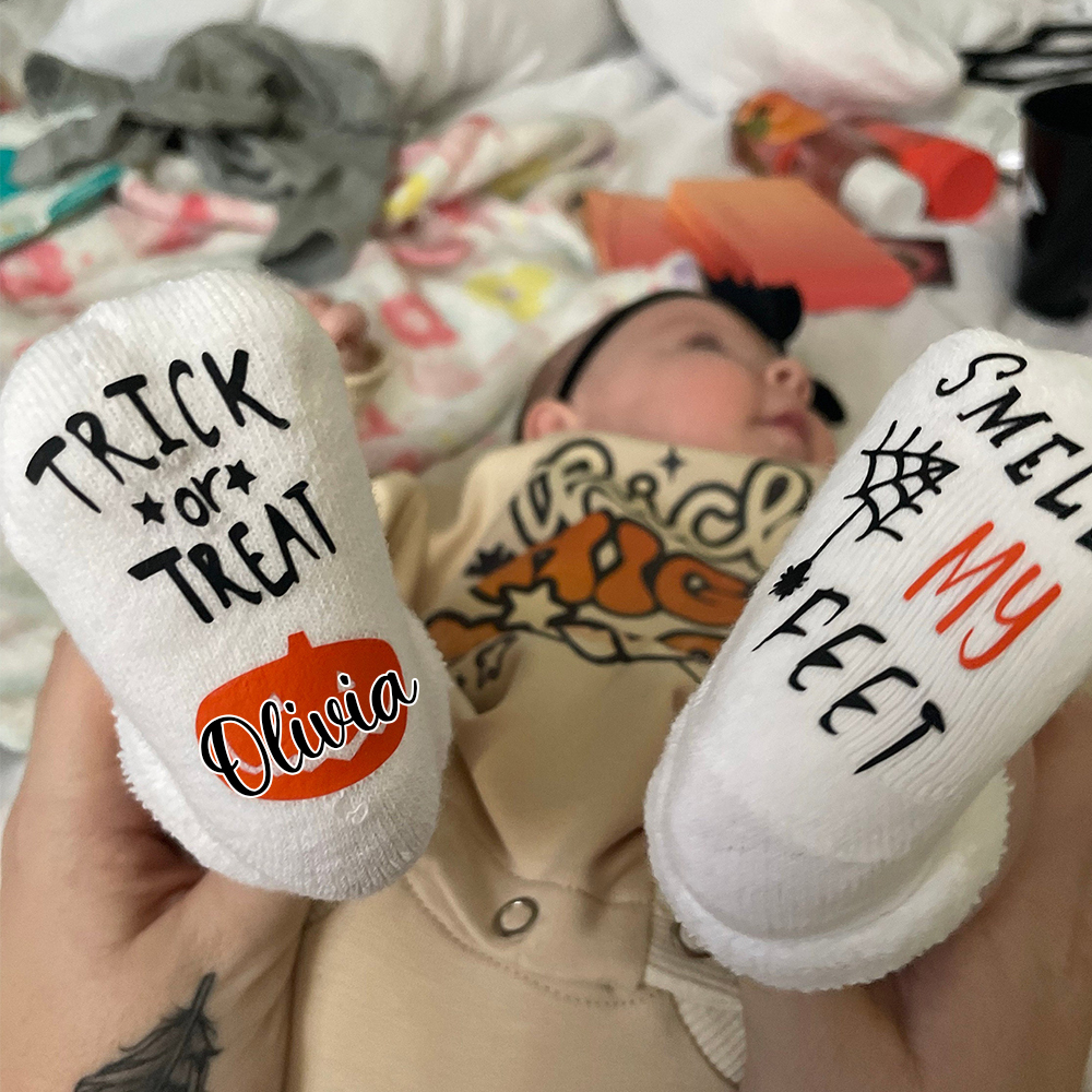 Personalised Halloween Trick or Treat Smell My Feet Socks | CWHalloween53