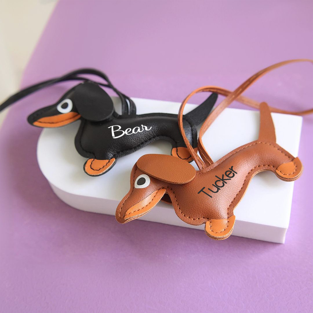 Personalized Lovely Leather Dachshund Keychain | CWGift08
