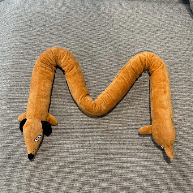 Plush Pretzel Dachshund squeaky Dog Toys | BKPet383