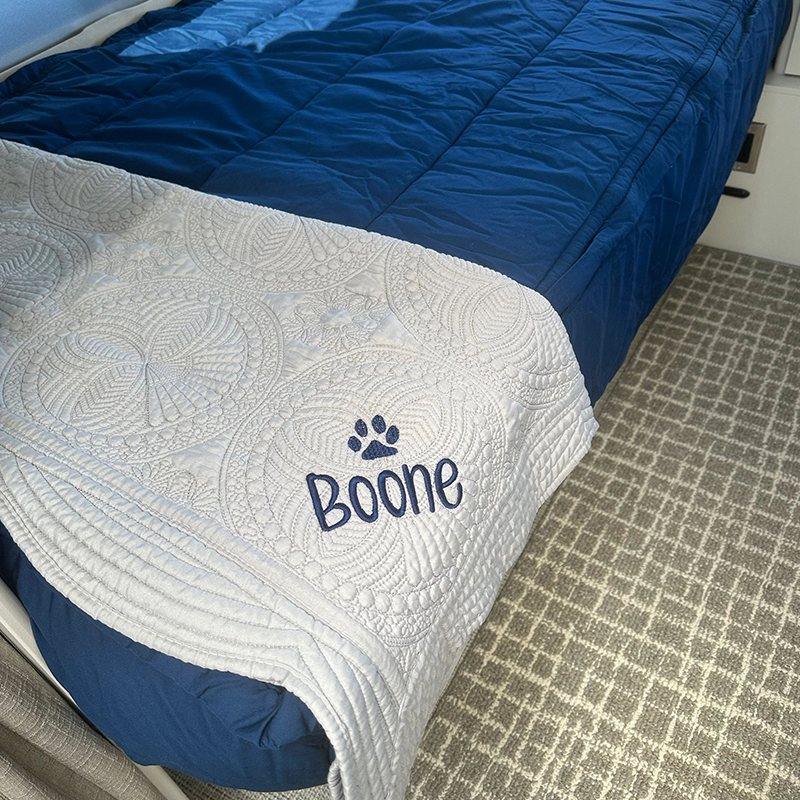 Personalized Embroidered Pet Blanket for Comfort & Unique | BKPet72