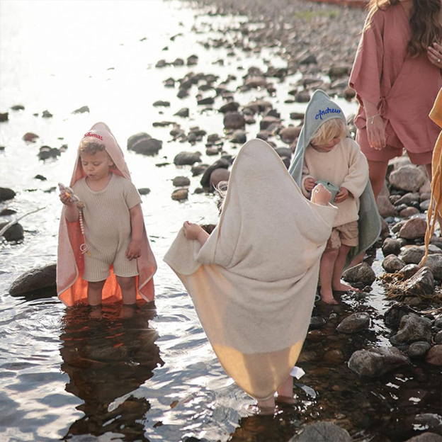 Personalized Embroidery Kid Lovely Coral Velvet Hooded Towel | CWBaby197