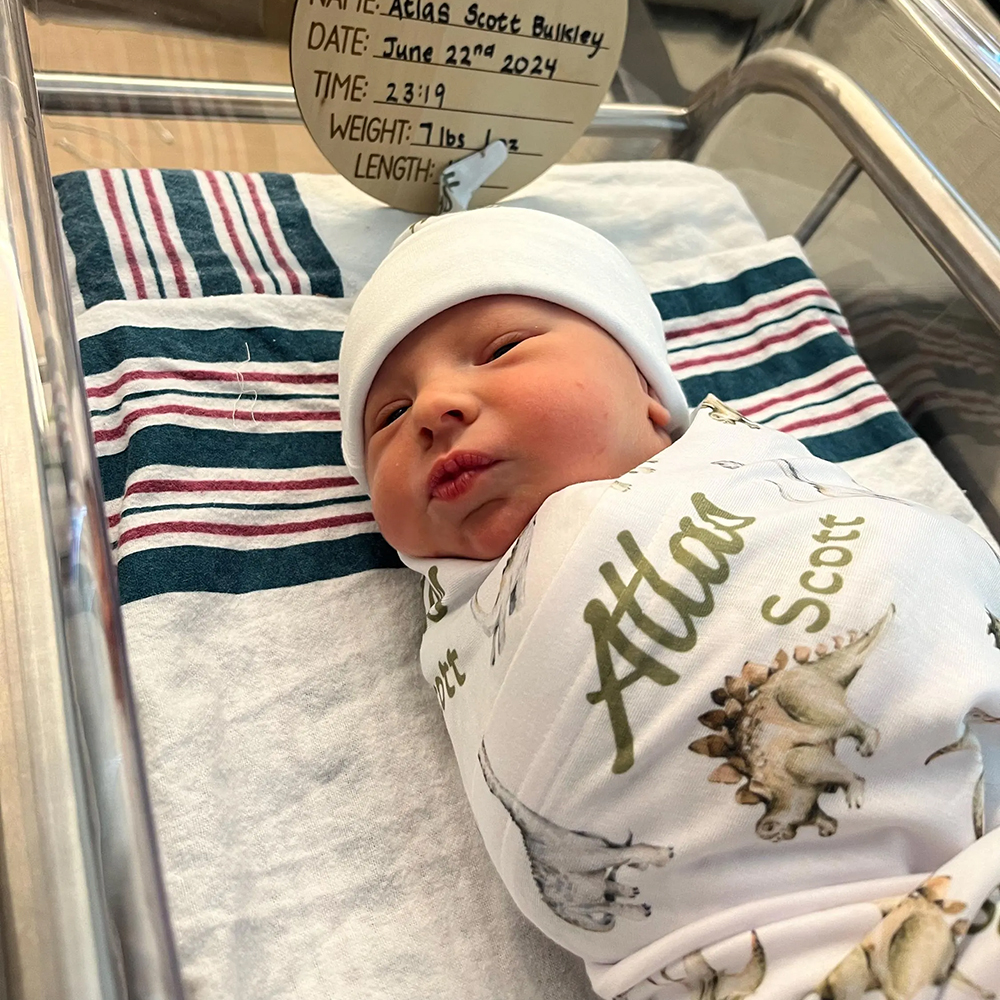 Personalized Baby Swaddle Blanket Set for Comfort & Unique | BBBlanket15