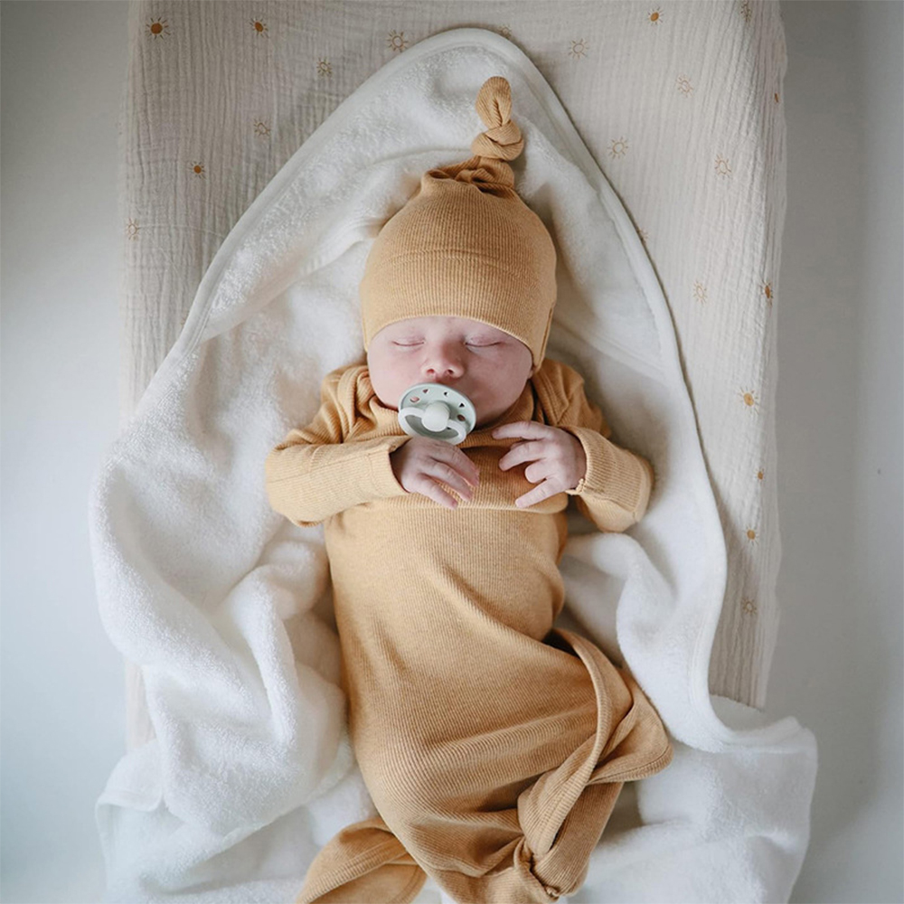 Personalized Embroidery Kid Lovely Coral Velvet Hooded Towel | CWBaby197