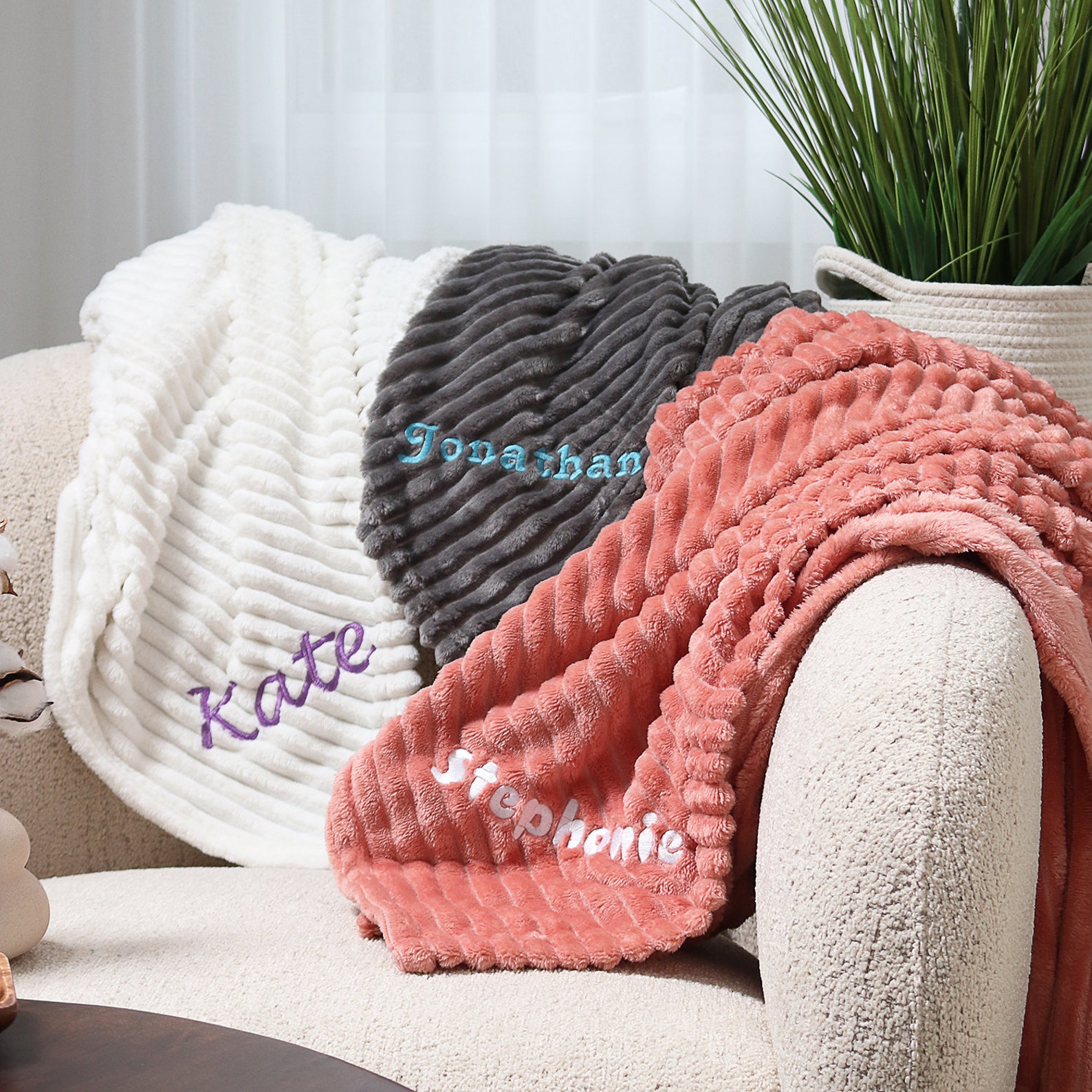 Personalized Warm Pet Blanket for Comfort & Unique | BKPet75