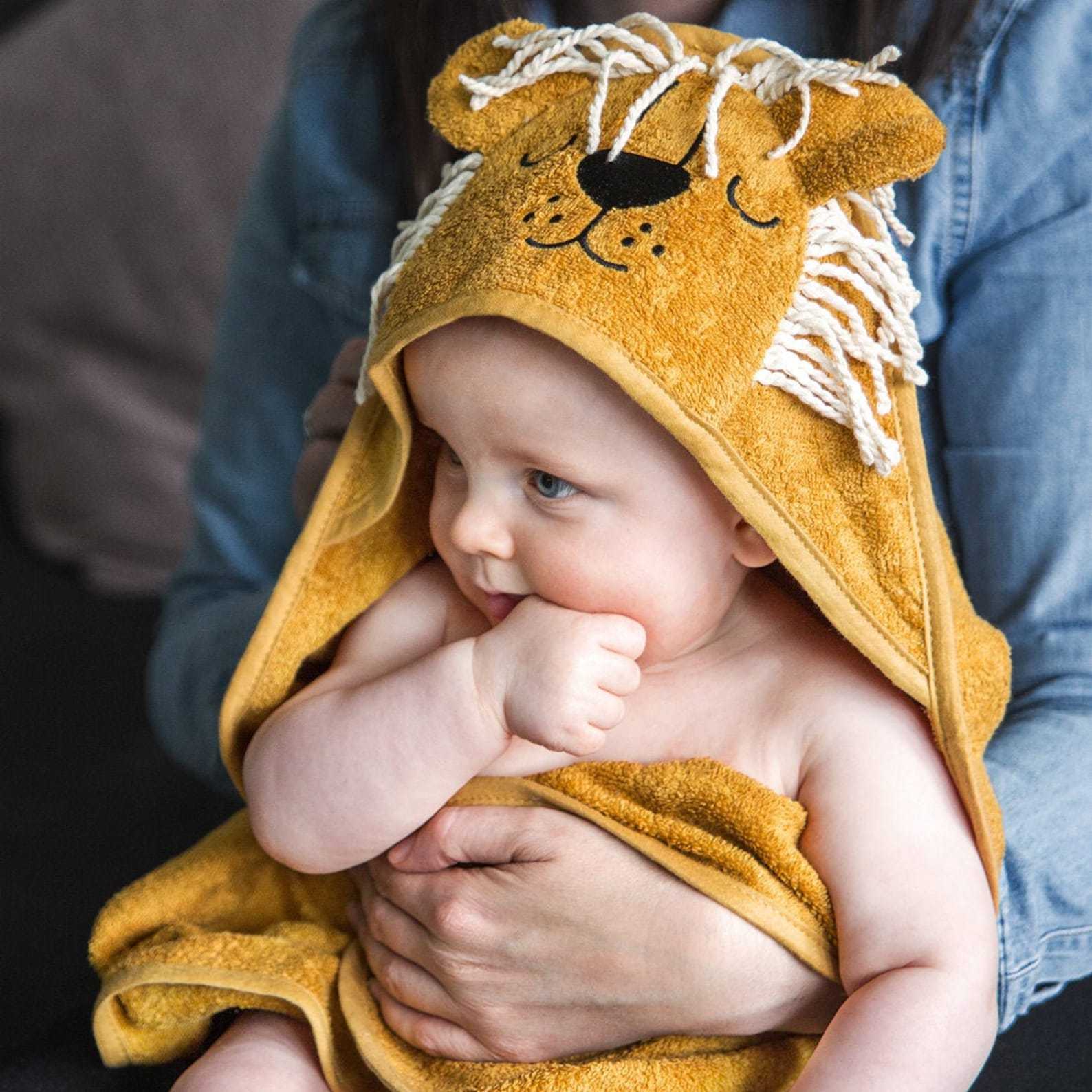 Personalized Embroidery Animal Hooded Baby Towel | CWBaby22