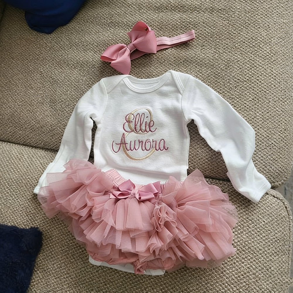 Personalized Embroidered Baby Girl Coming Home Outfit | CWBaby429
