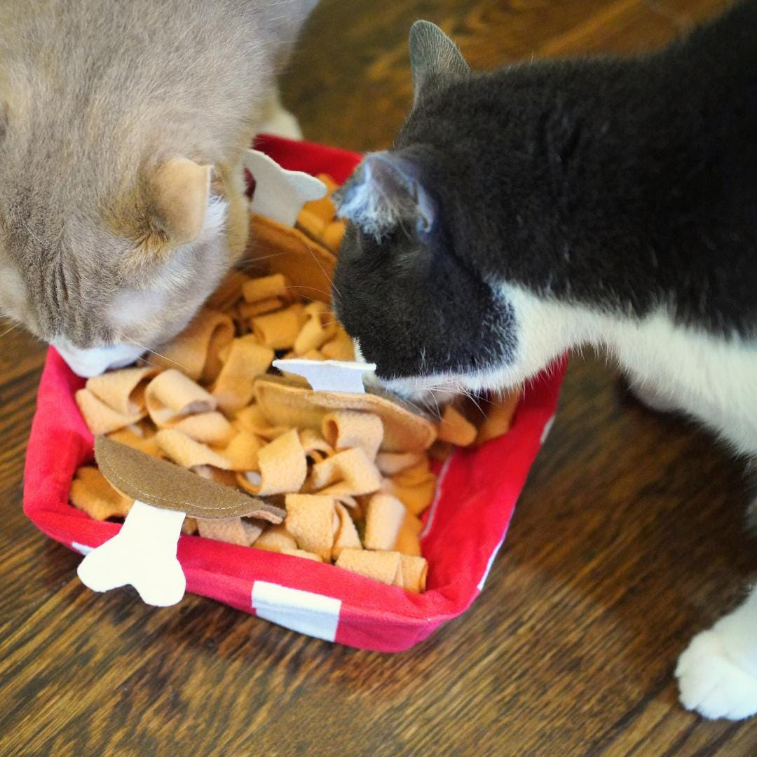 Creative Slow Feeder Chicken Pet Training Toy | BKPet431