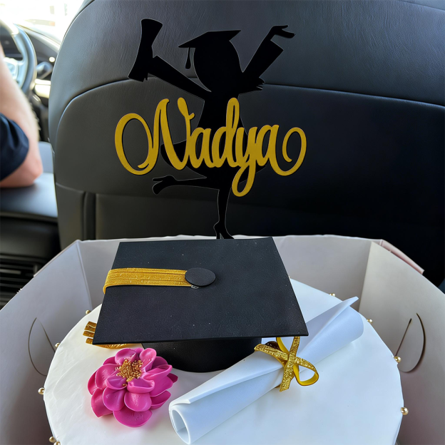 Personalized Graduation Girl/ Boy Silhouette Cake Decorations Topper | CWGift50