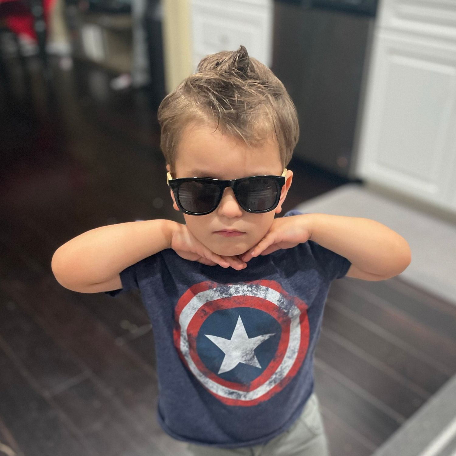 Personalized Kid Sunglasses with Wood Box | CWBeach110