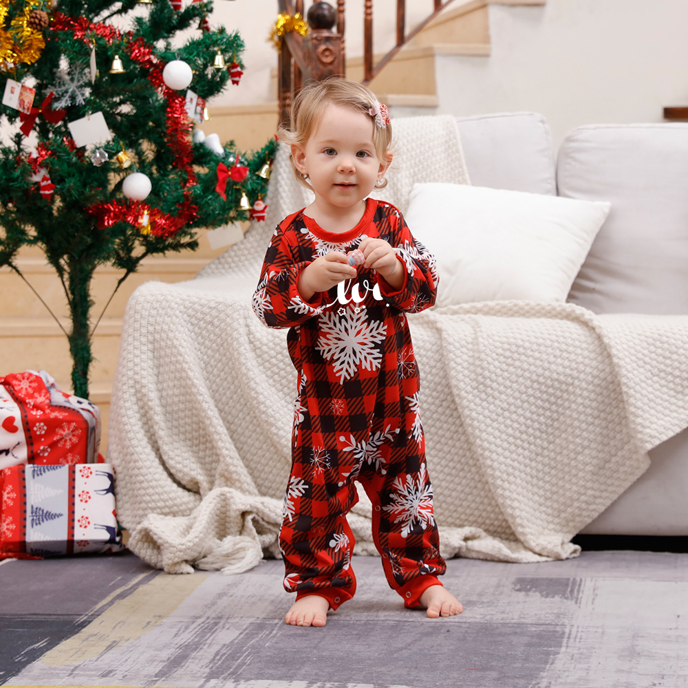Personalized Matching Family Christmas Pajamas Set | CWFamily11