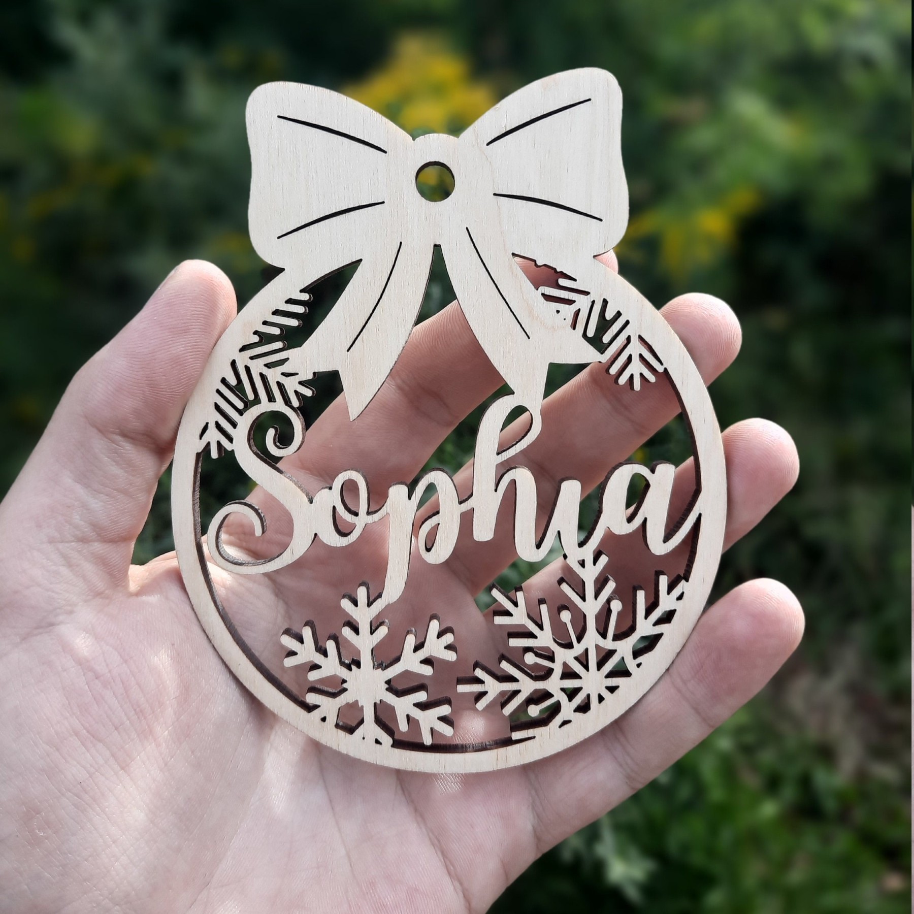 Personalized Wooden Christmas Ornaments | MCGift23