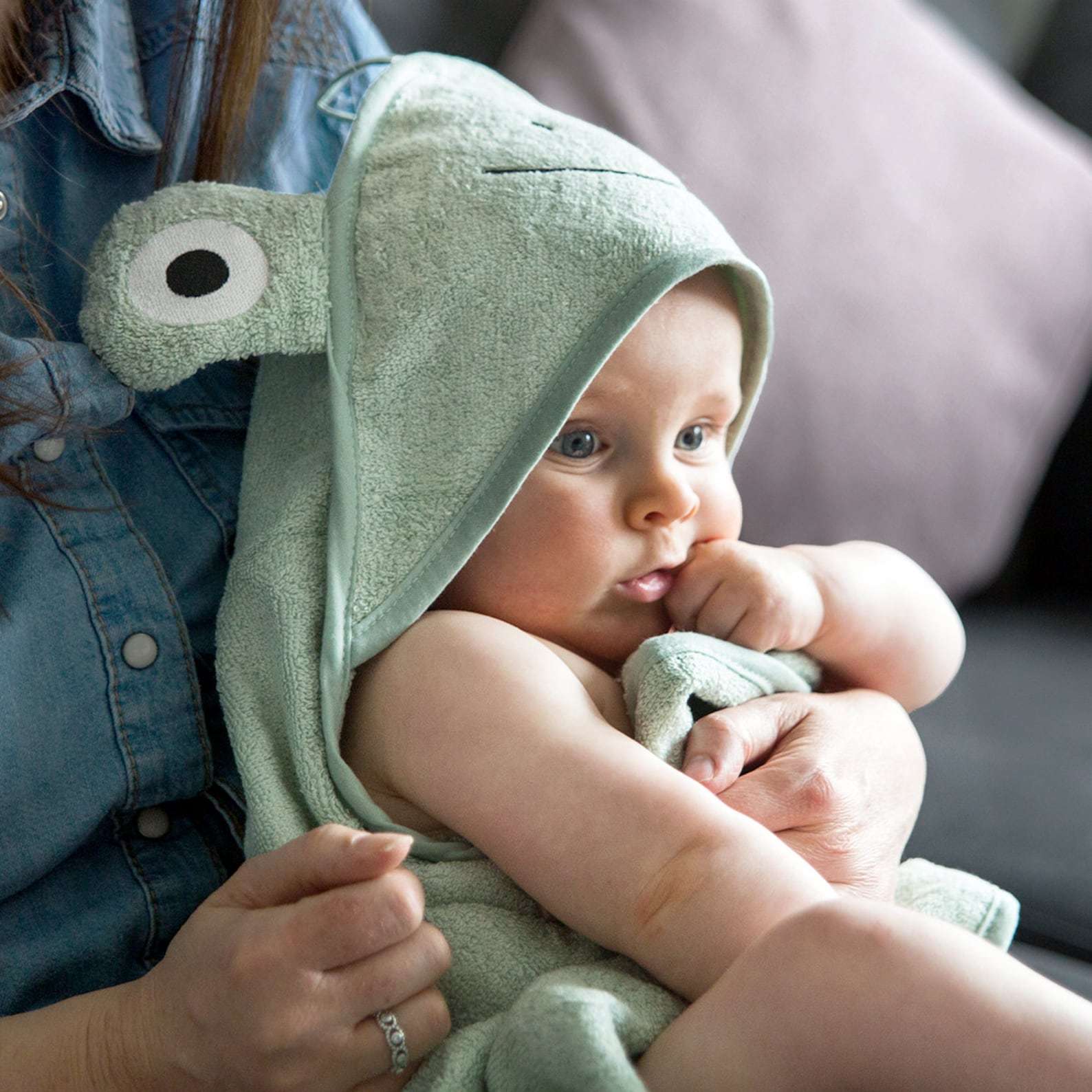 Personalized Embroidery Animal Hooded Baby Towel | CWBaby22