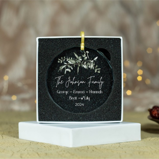 Personalized Glass Family Christmas Ornaments | CWGlass22