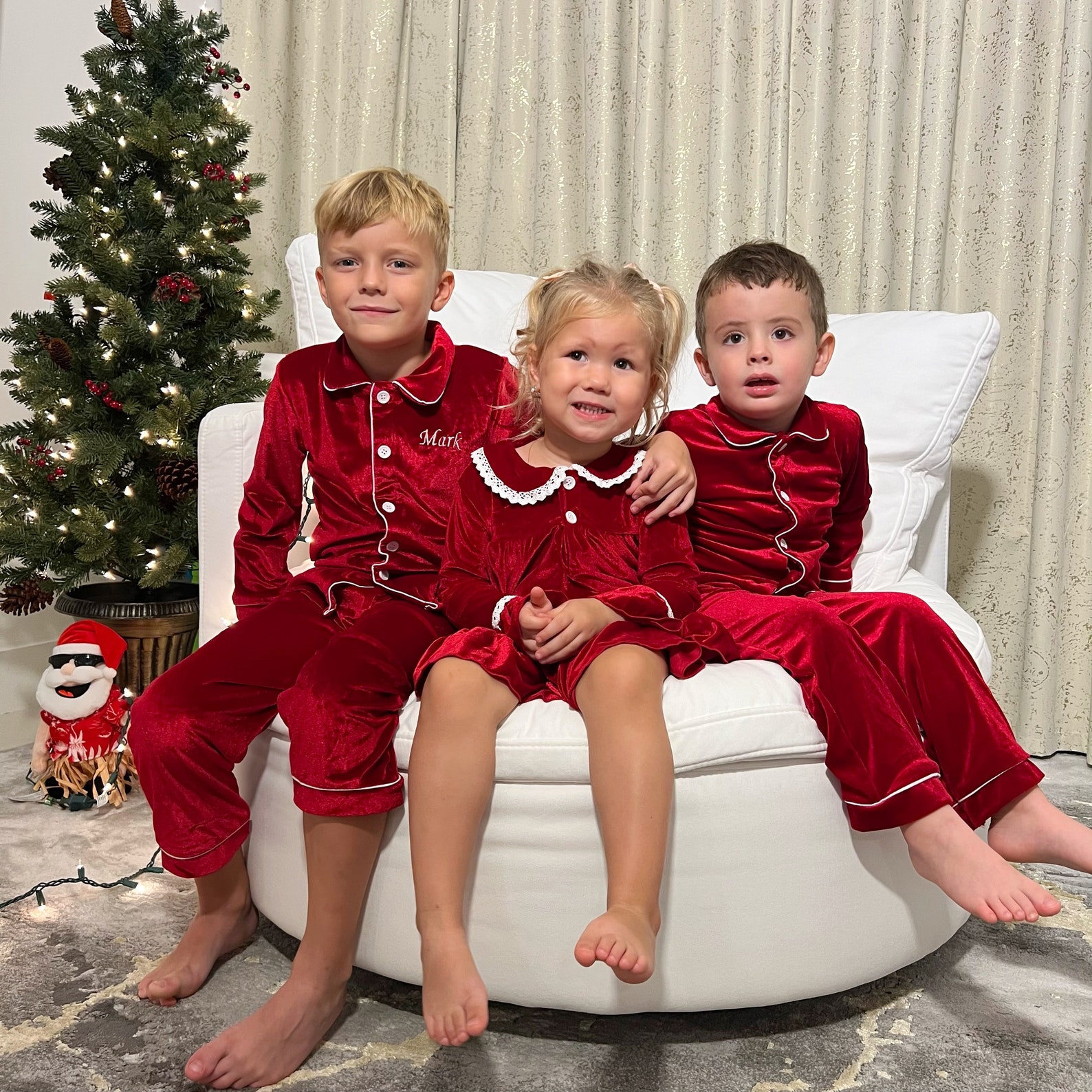 Personalized Embroidered Kids Christmas Outfit | inSet20