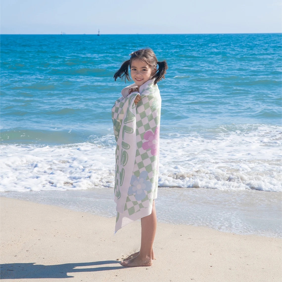 Personalized Lovely Kid Towel for Summer & Beach | CWTowel136