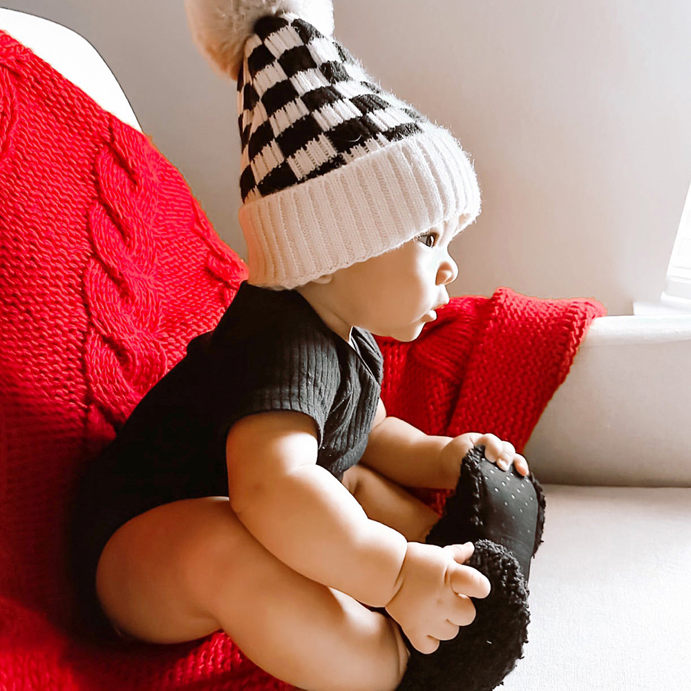 Personalized Leather Patch Pom Pom Beanie for Comfort & Unique | HSKid36