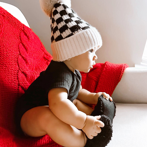 Personalized Leather Patch Pom Pom Beanie for Comfort & Unique | HSKid36
