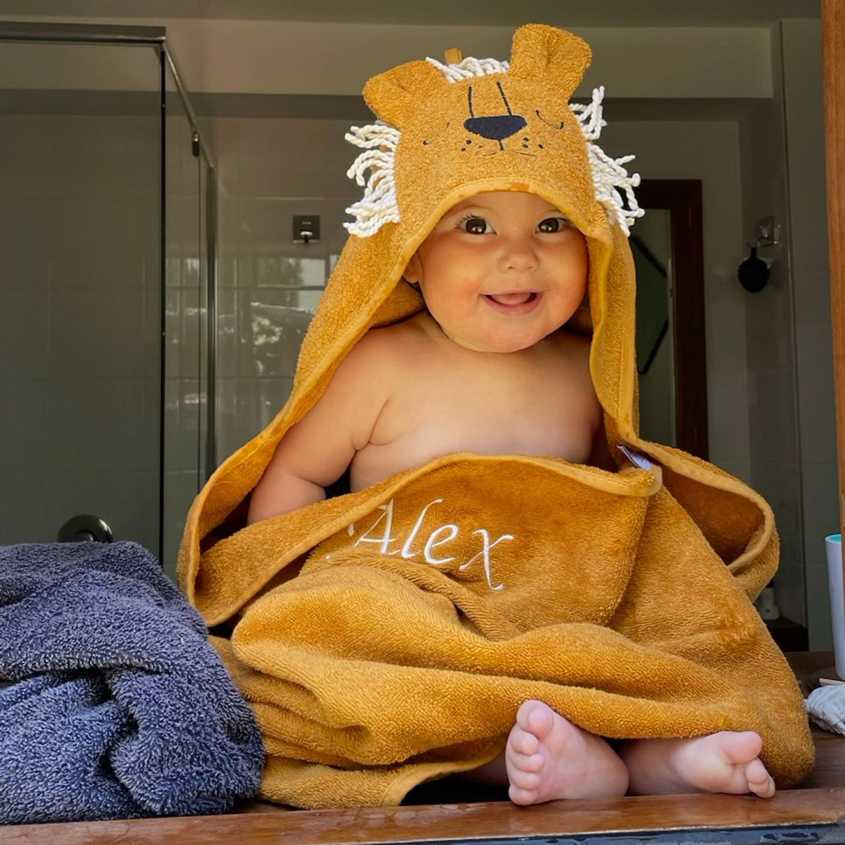 Personalized Embroidery Animal Hooded Baby Towel | CWBaby22