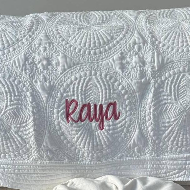 Personalized Embroidered Knit Blanket for Comfort & Unique | CWBaby43