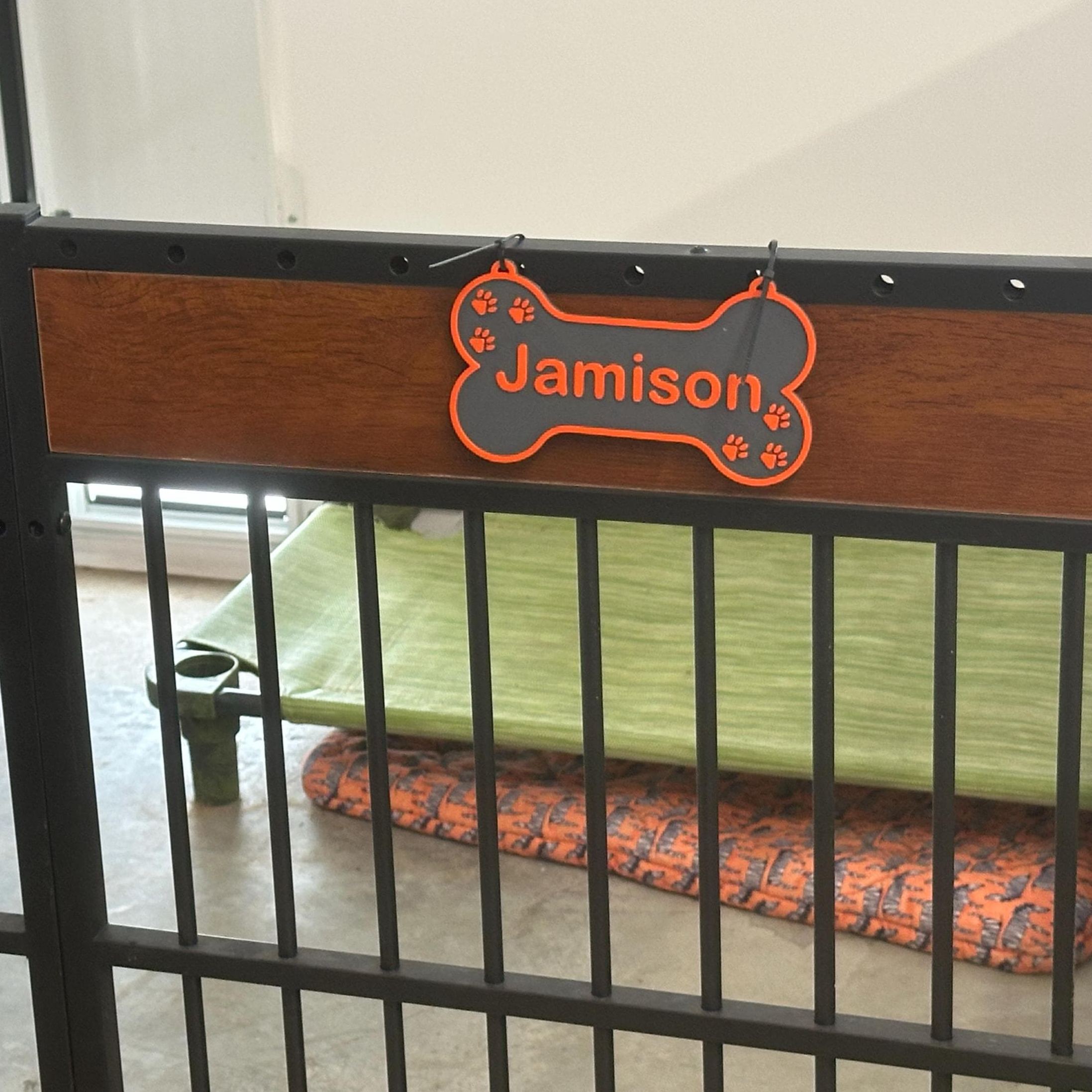 Personalized 3D Printed Dog Name Crate Sign | BKPet359