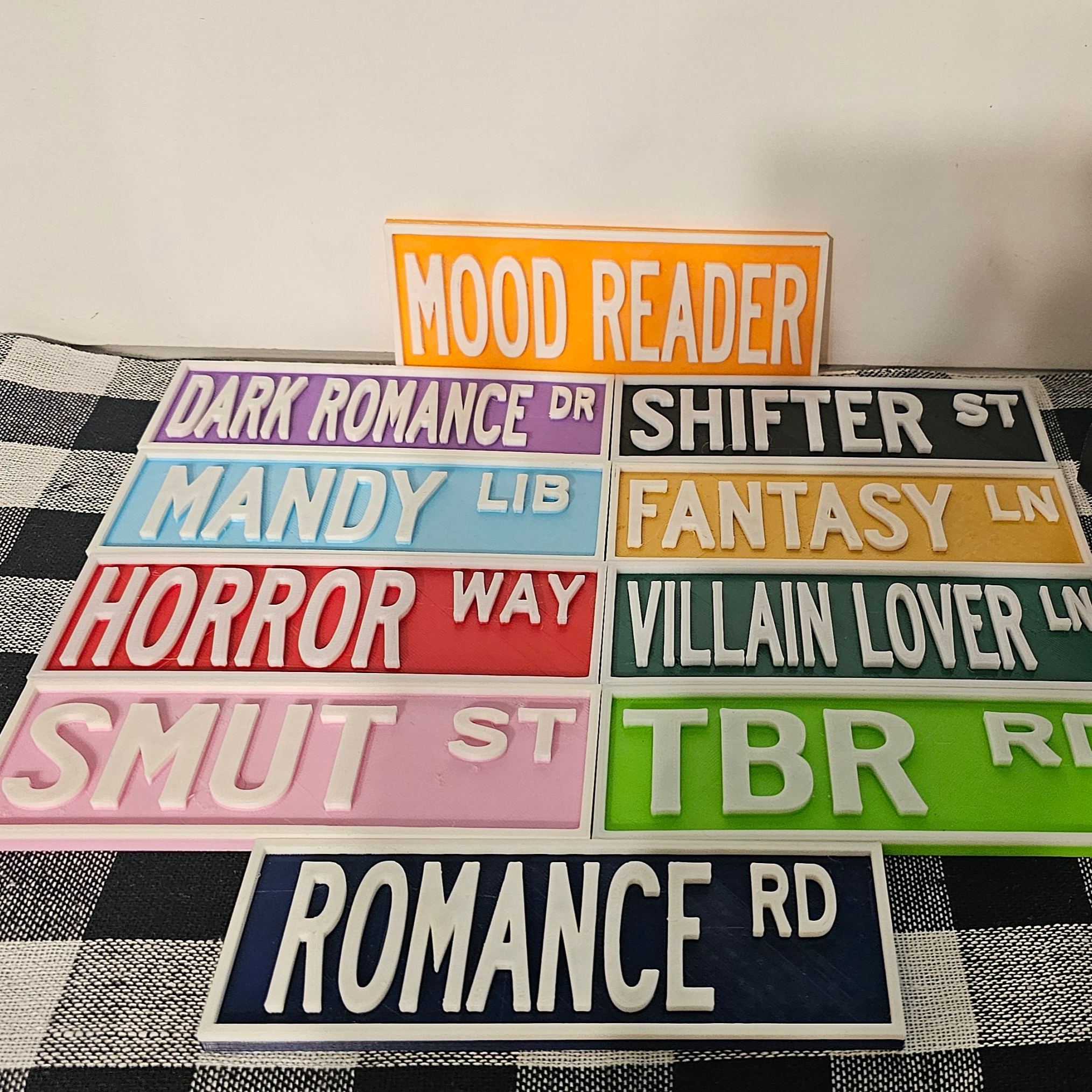 Personalized 3D Printed Bookshelf Library Street Sign | CWGift34