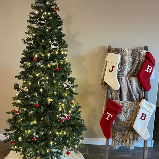 Personalized Wooden Christmas Ornaments | MCGift23