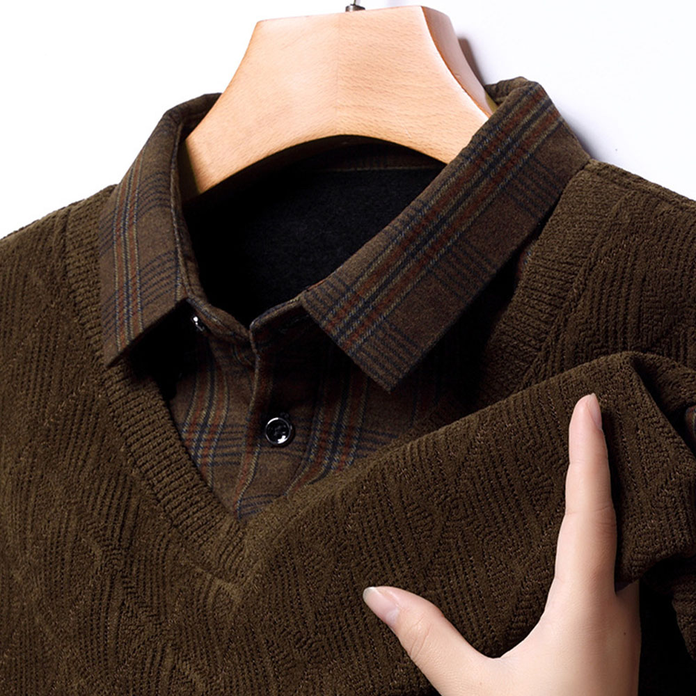 Warmer Herrenpullover aus Fleece und verdicktem Fake-Zweiteiler mit Revers