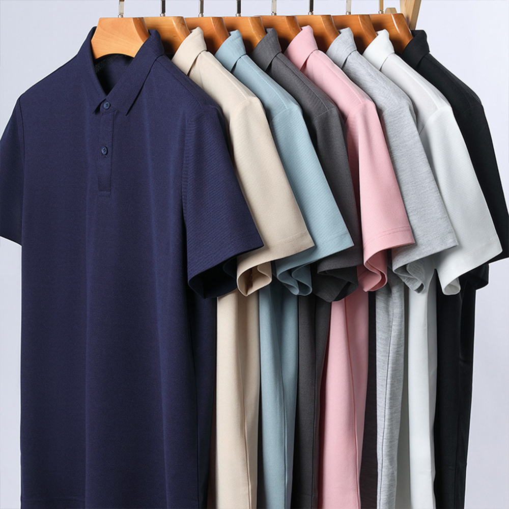 Herren-T-Shirt mit kurzen Ärmeln und Button-Down-Revers