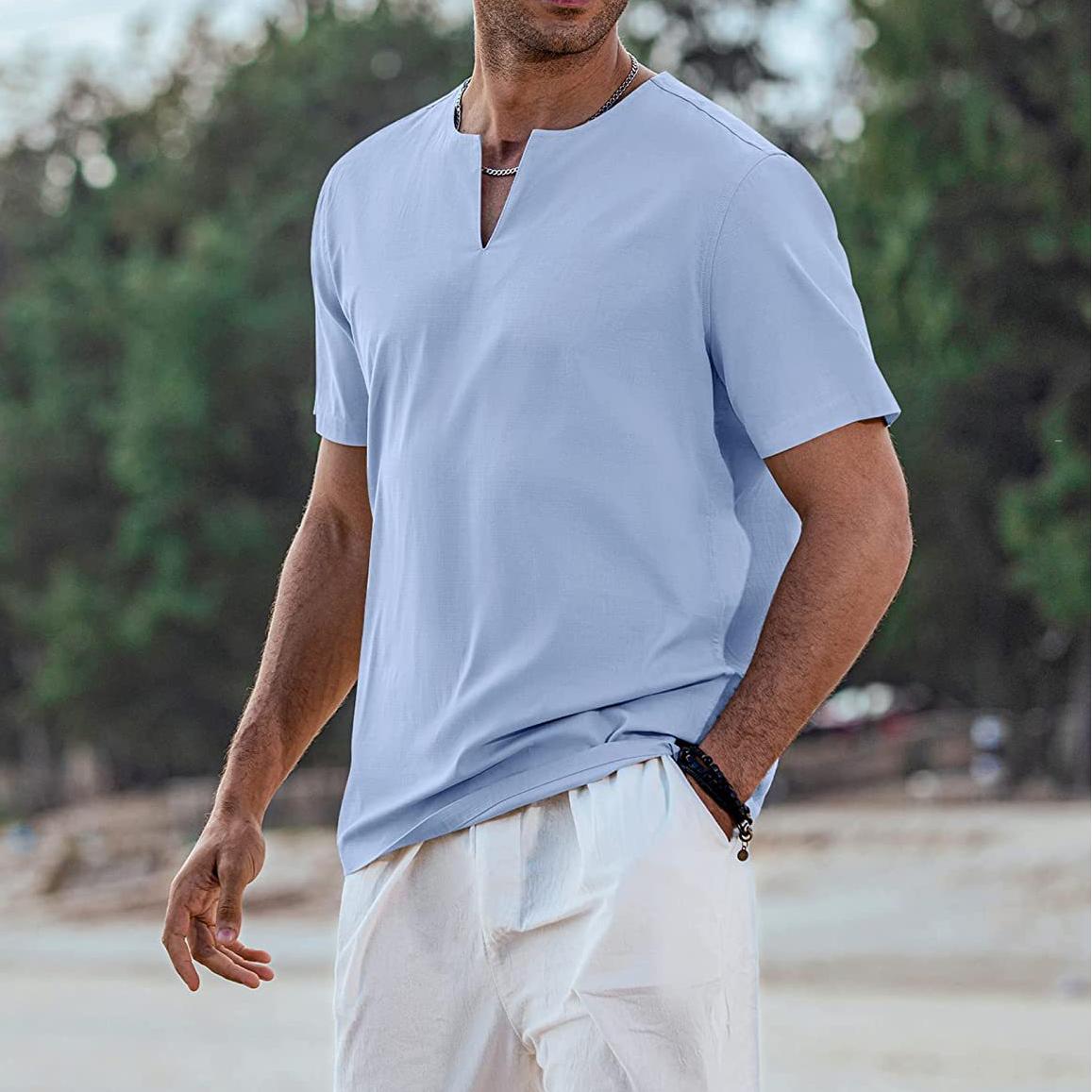 Atmungsaktives Kurzarm-T-Shirt mit V-Ausschnitt für Herren