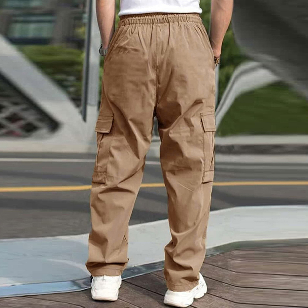 Lockere, lässige Herrenhose mit geradem Bein und großen Taschen