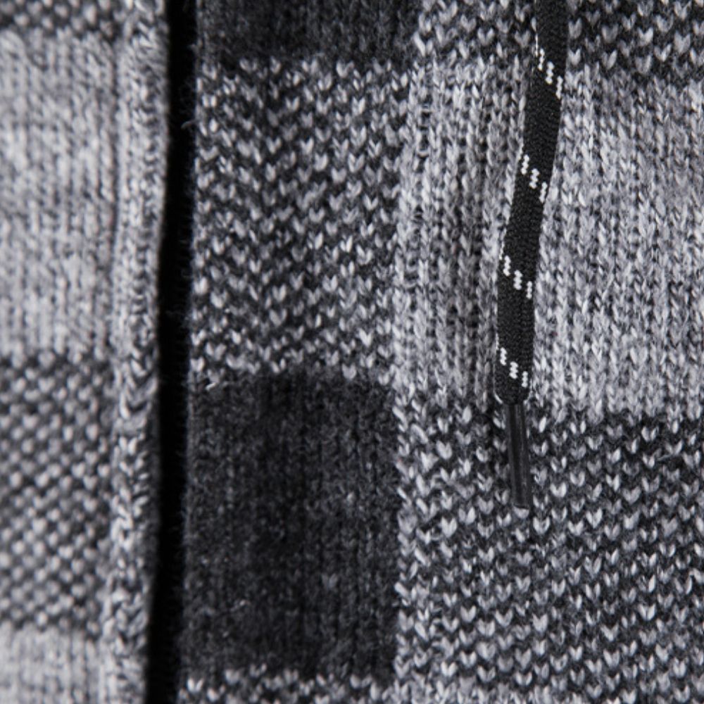 Modische Winter-Strickjacke mit samtverdicktem Karomuster und Kapuze