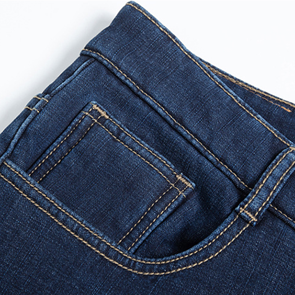 Lockere Freizeitjeans für Herren aus dickem Samt