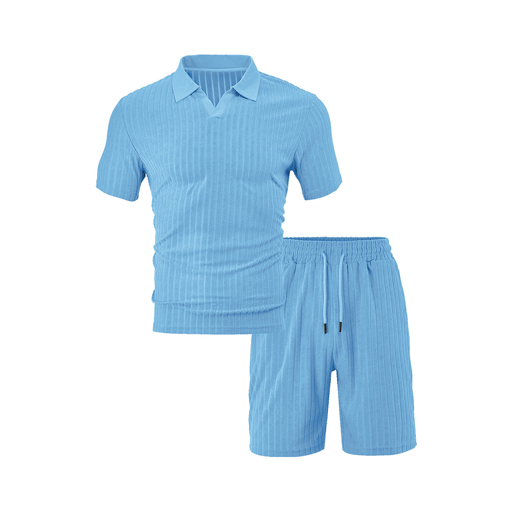 Freizeitanzug mit vertikal gestreiften Jacquard-Shorts und kurzen Ärmeln