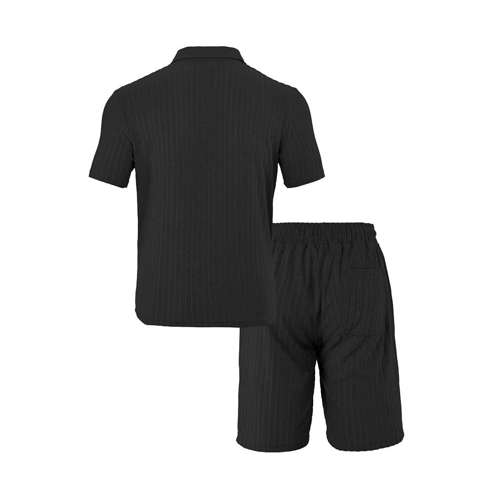 Freizeitanzug mit vertikal gestreiften Jacquard-Shorts und kurzen Ärmeln