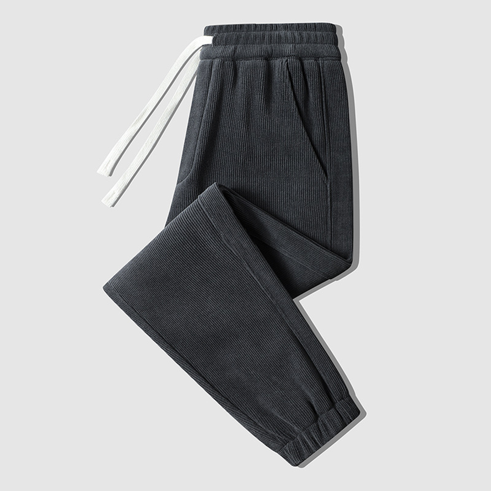 Sportliche Freizeithose für Herren aus Cord und Fleece