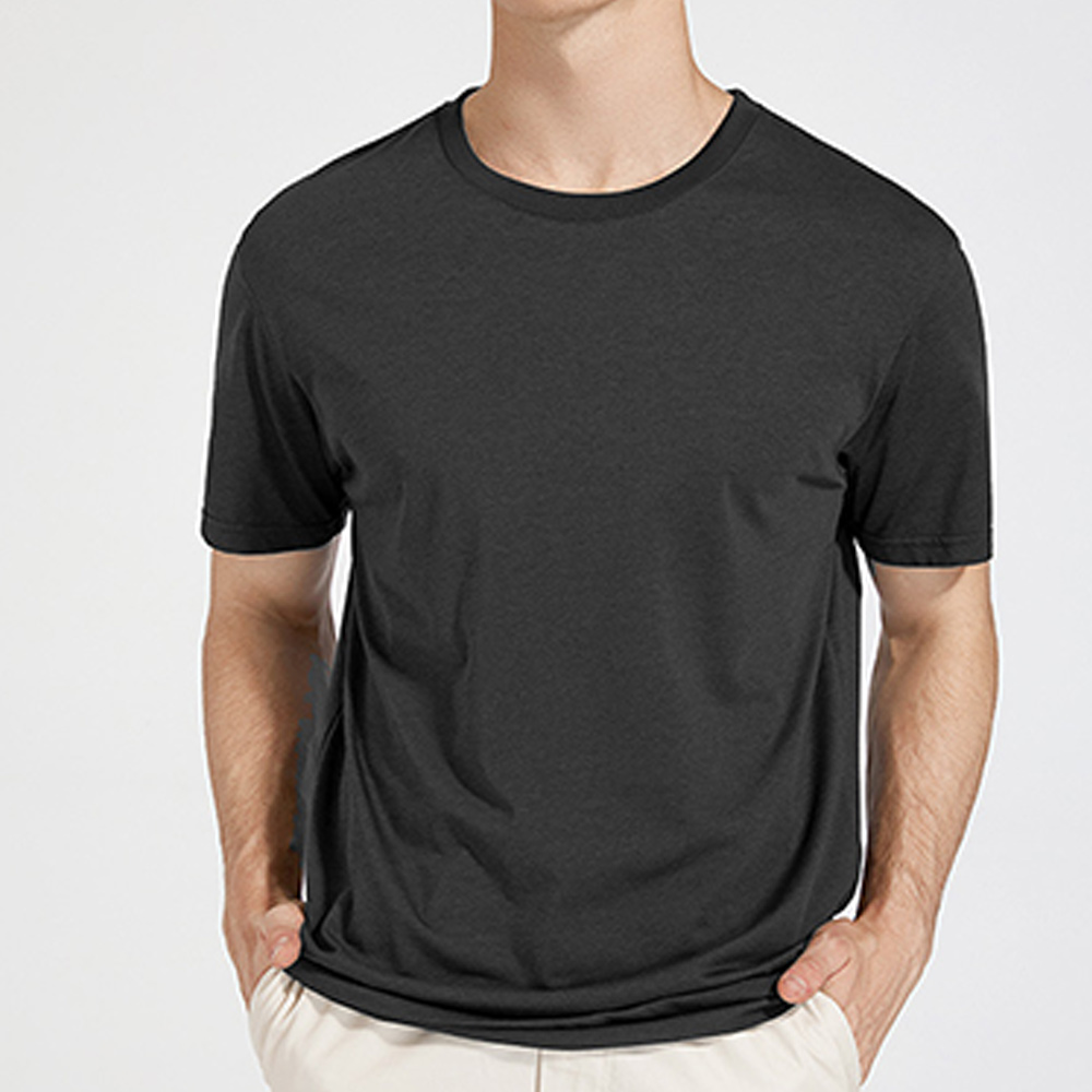 Einfarbiges kurzärmliges T-Shirt mit Rundhalsausschnitt