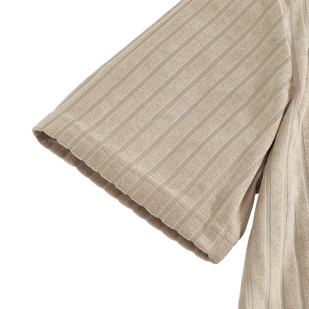 Herren-Jacquardhemd mit vertikalen Streifen und kurzen Ärmeln und Revers